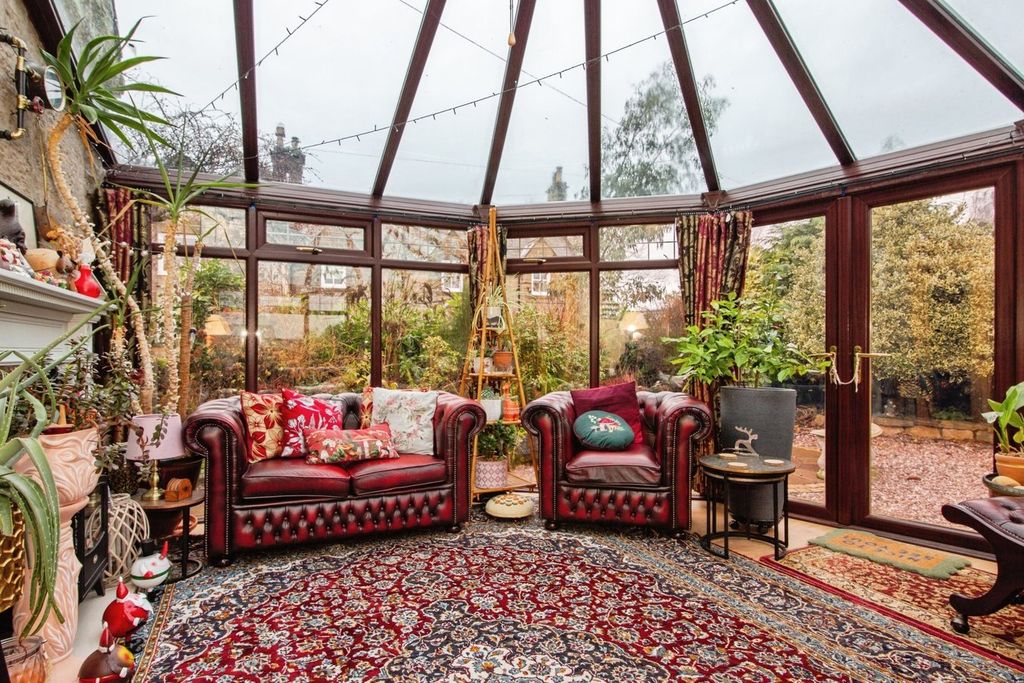 Property photo 3 of 26