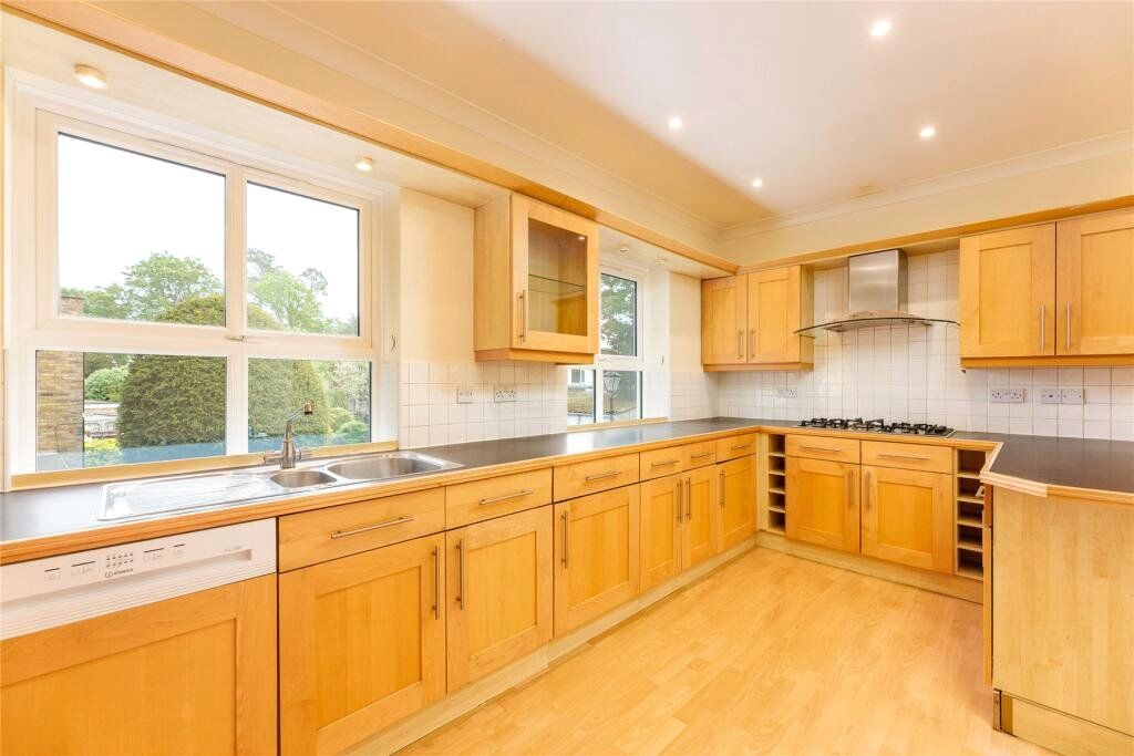 Property photo 3 of 10 Picture No. 12