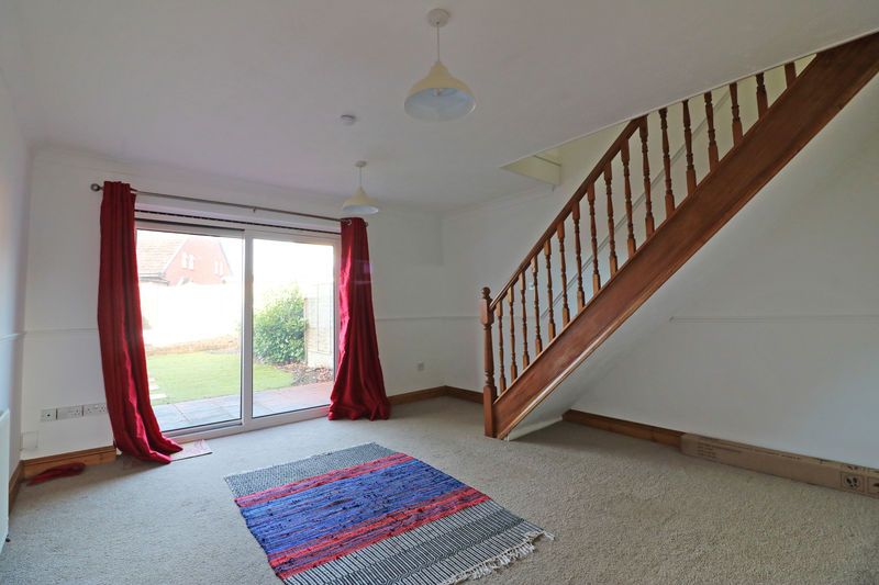 Property photo 2 of 12 Lounge