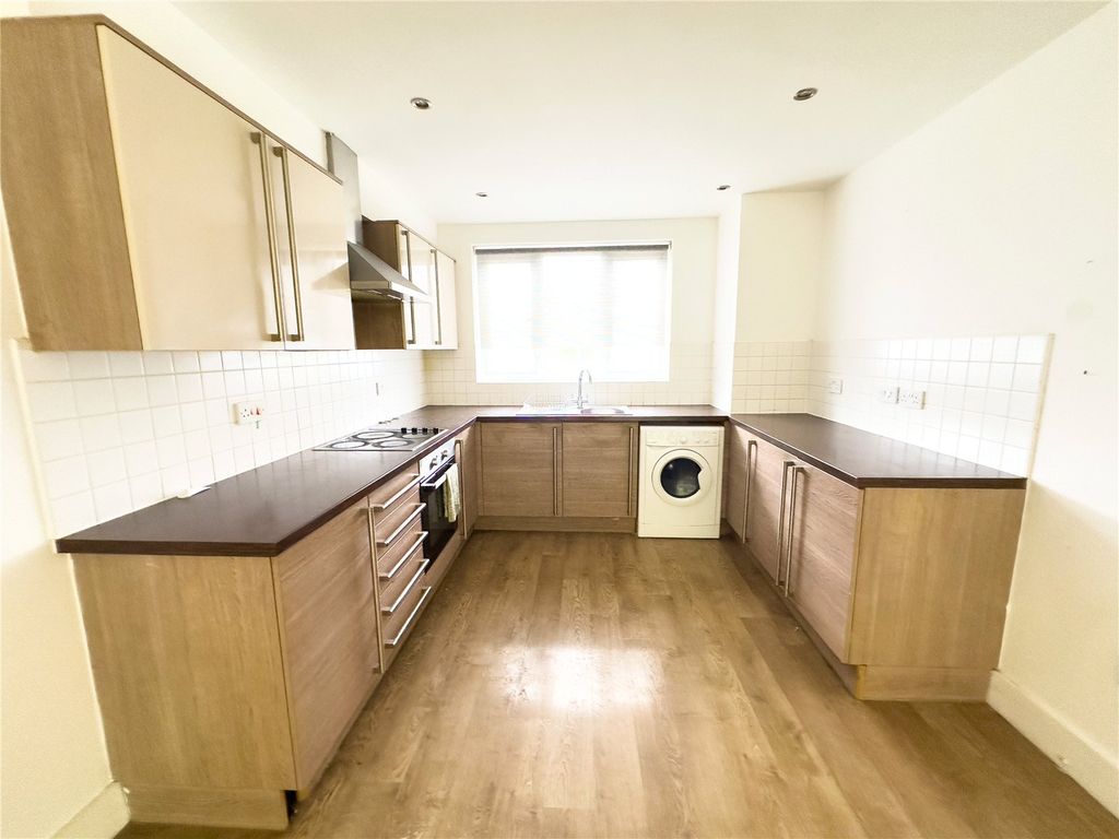 Property photo 3 of 16 Picture No. 20