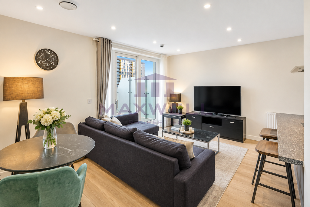 Property photo 1 of 12 For Sale In E14