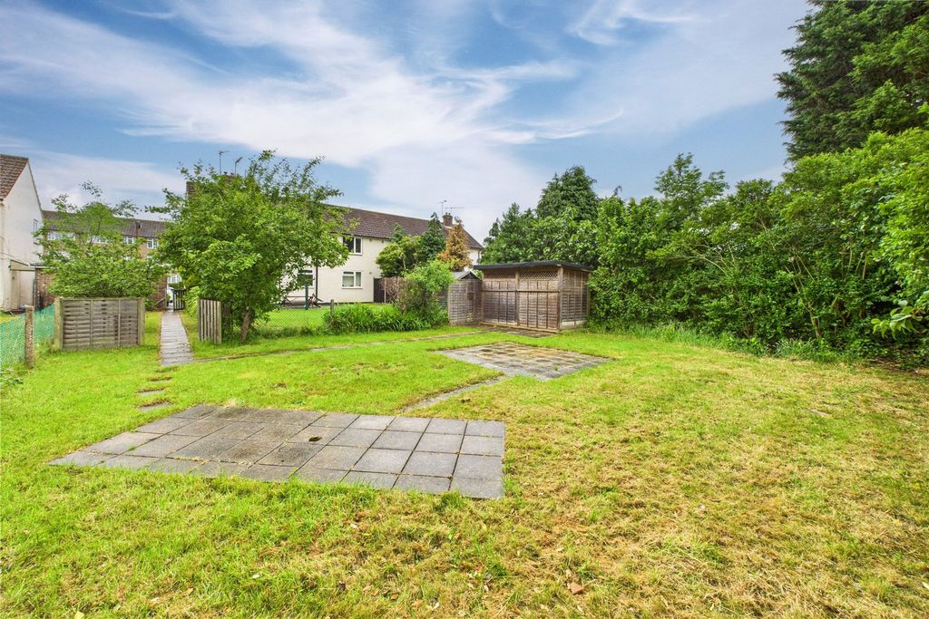 Property photo 3 of 8 Garden