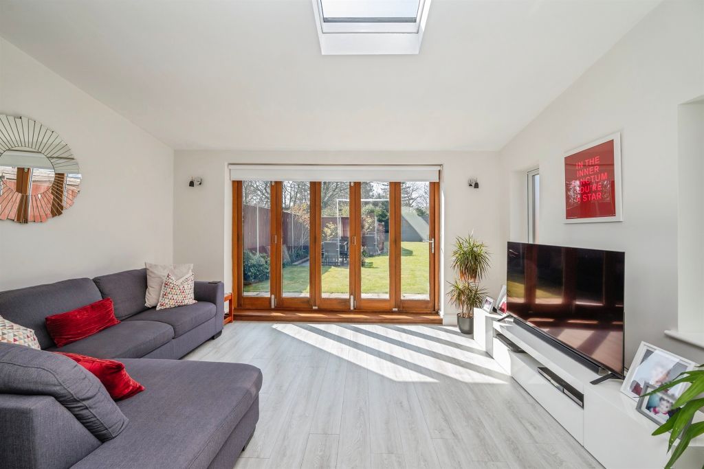 Property photo 2 of 17