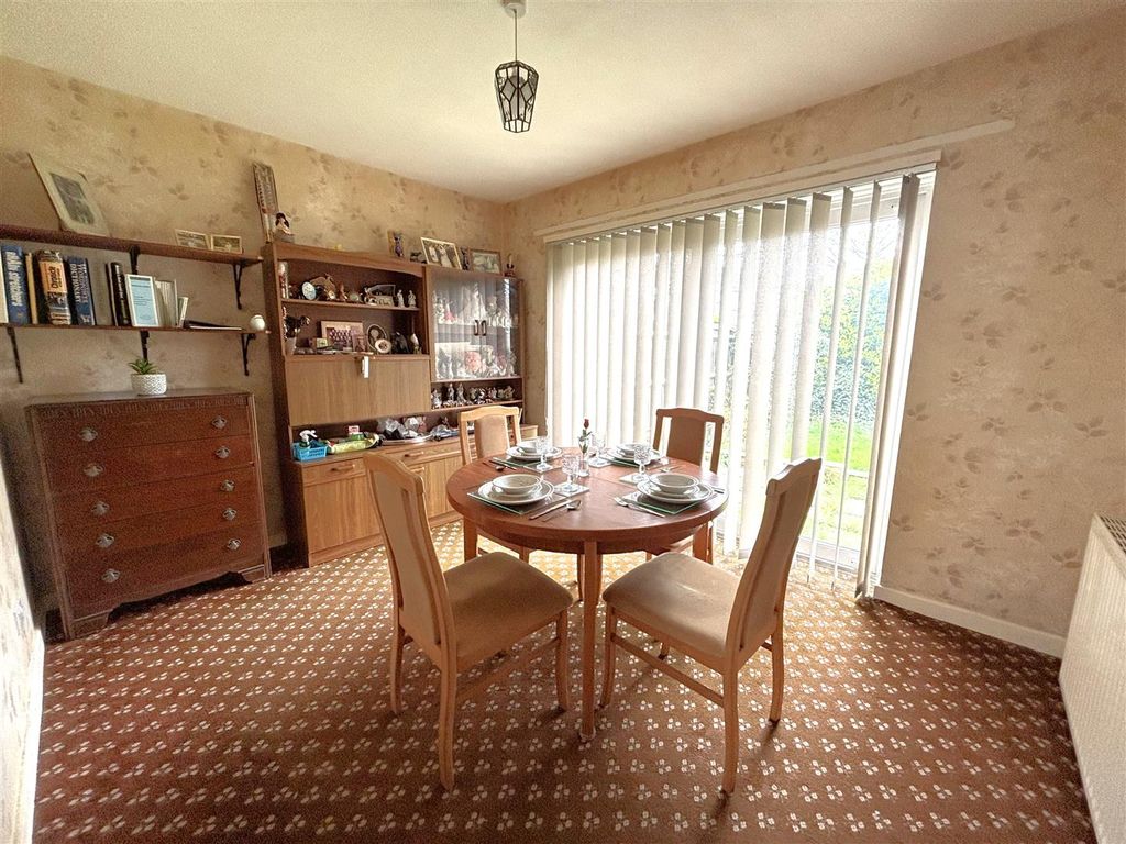 Property photo 3 of 18 3