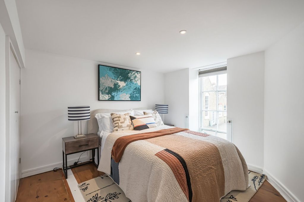 Property photo 3 of 17 Picture No. 14