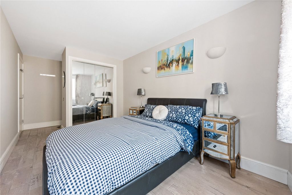 Property photo 2 of 11 Picture No. 18