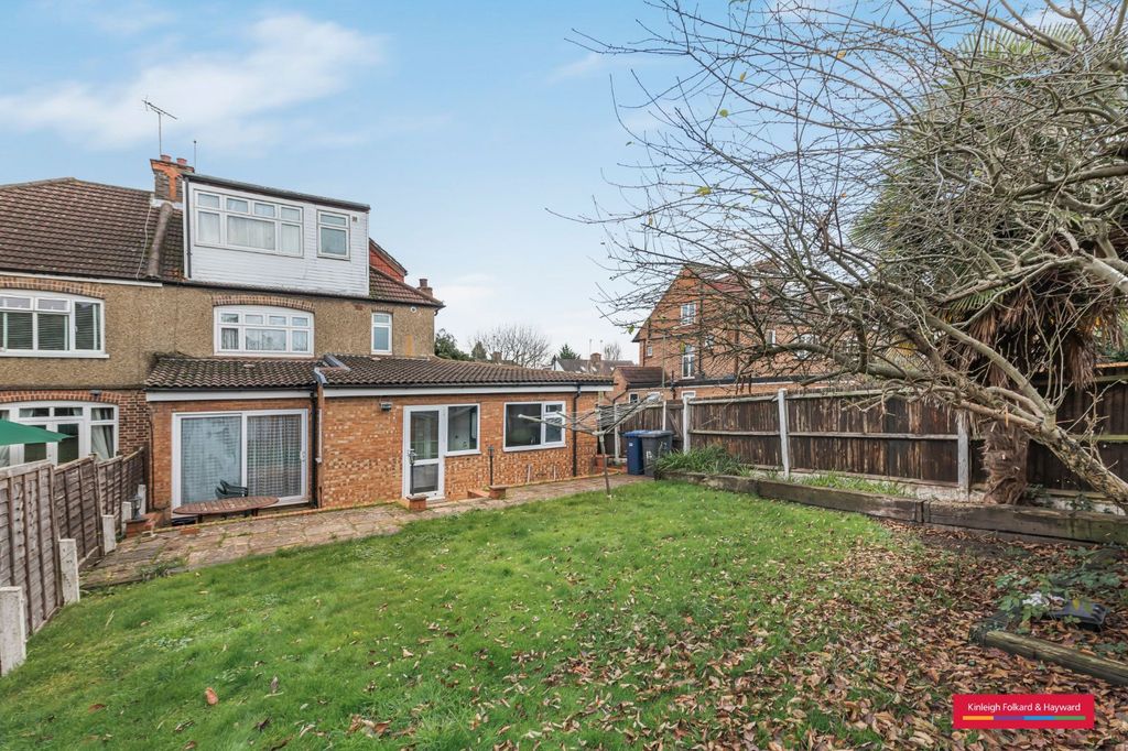 Property photo 2 of 14 Picture No. 11