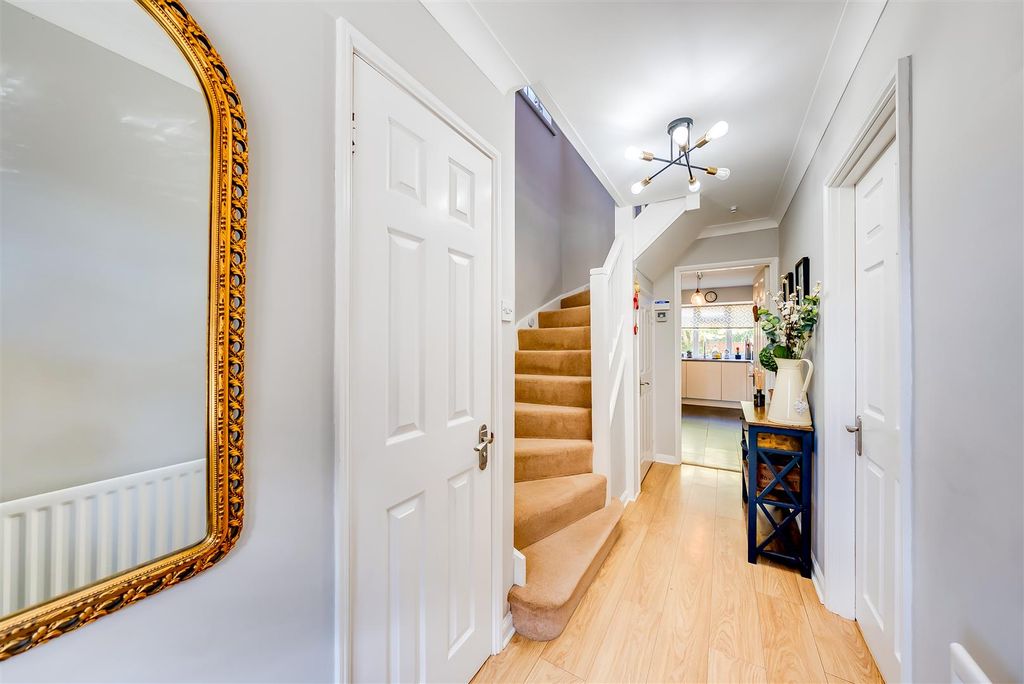 Property photo 2 of 34 A7S07395Hdr.Jpg