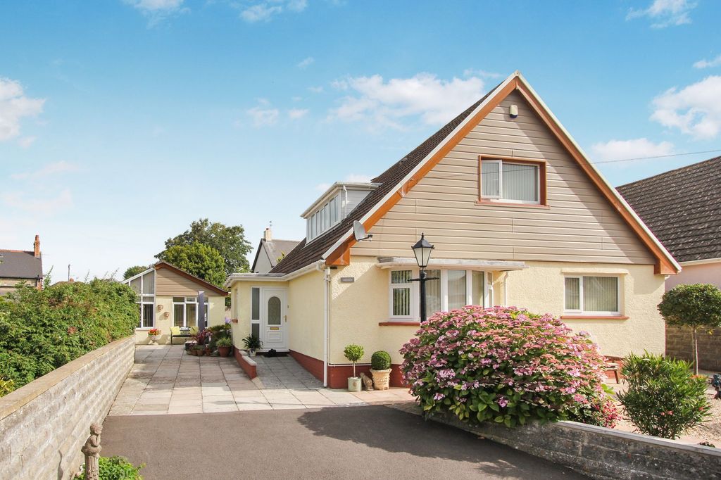 Property photo 1 of 45