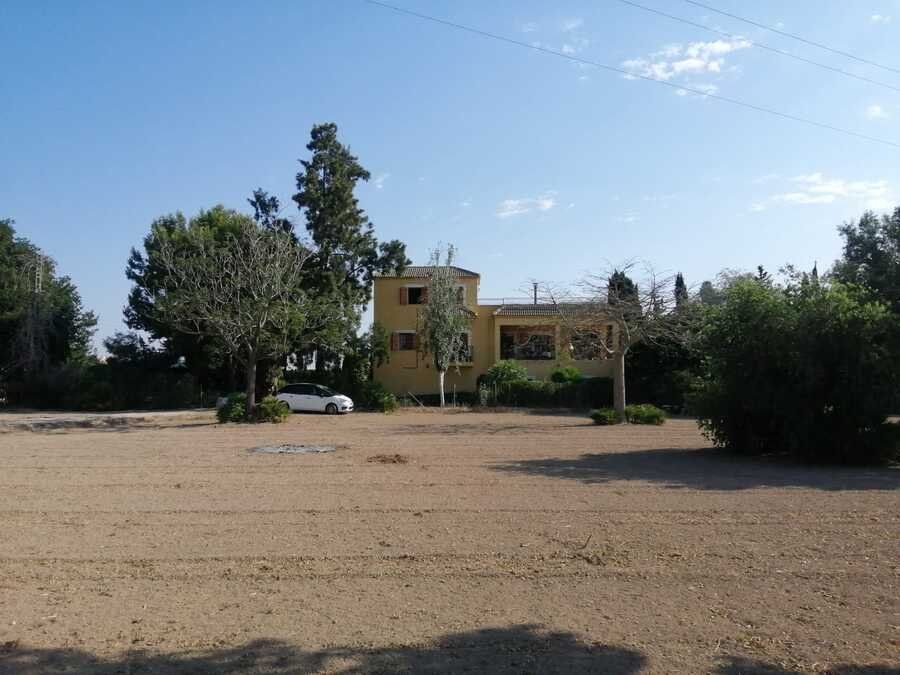 Property photo 1 of 47