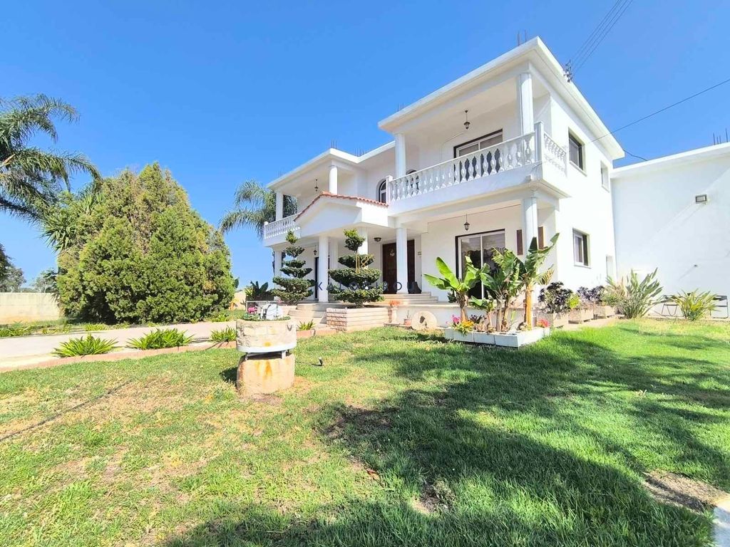 Property photo 1 of 34