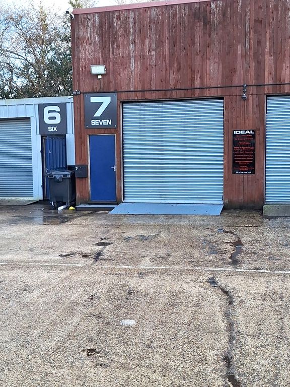 Property photo 2 of 3 Sample Oak Lane