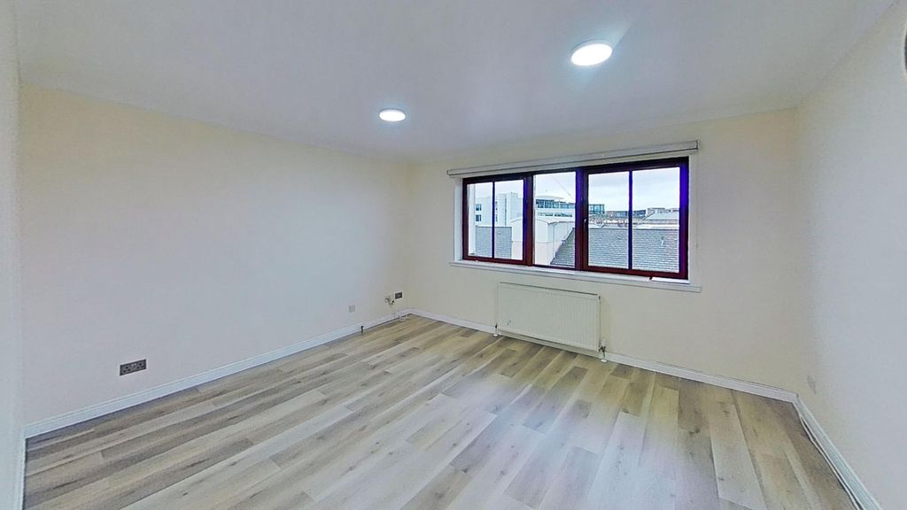 Property photo 2 of 18 Photo 2