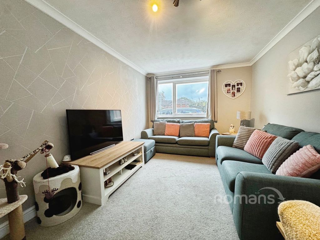 Property photo 2 of 8 Pbox-Img.Jpg