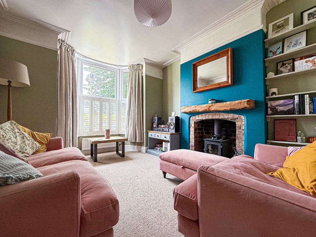 Property photo 3 of 27 4431035
