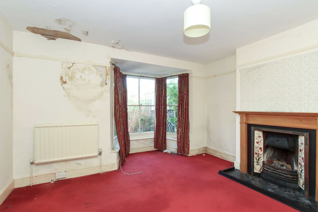 Property photo 3 of 23 Photo 6
