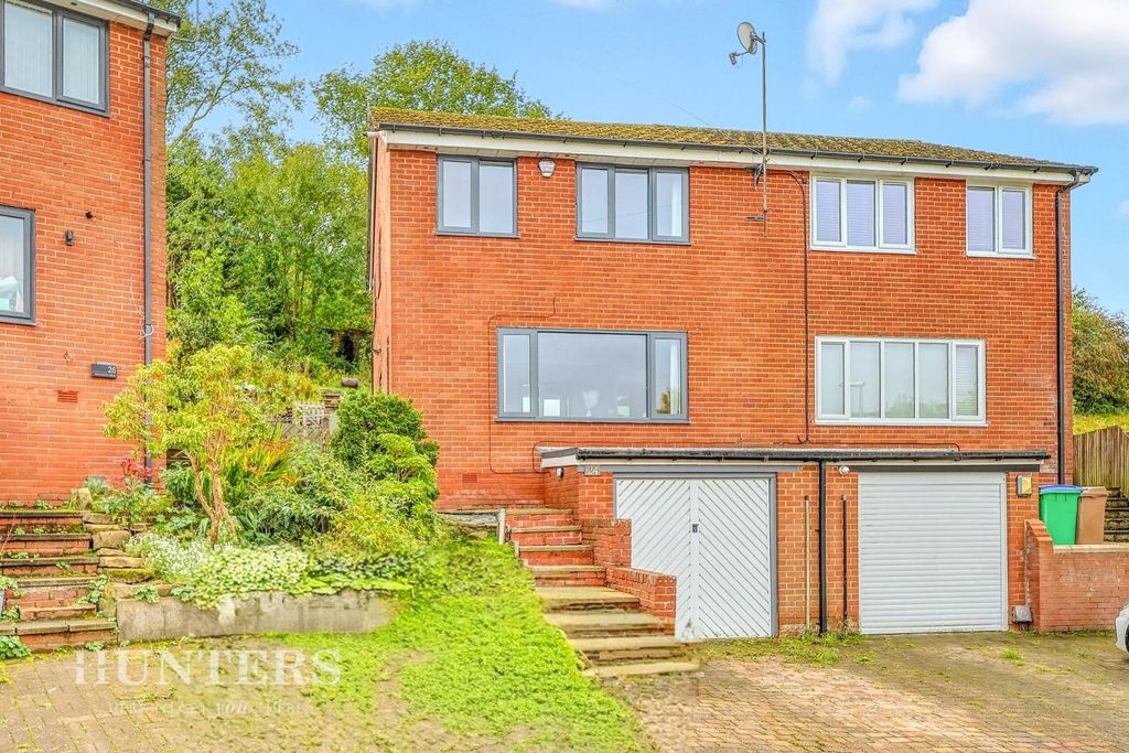 Property photo 1 of 20 Front External