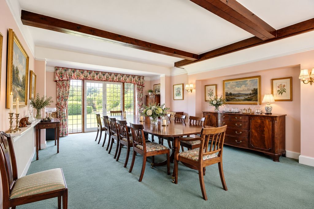 Property photo 3 of 15 Dining Room