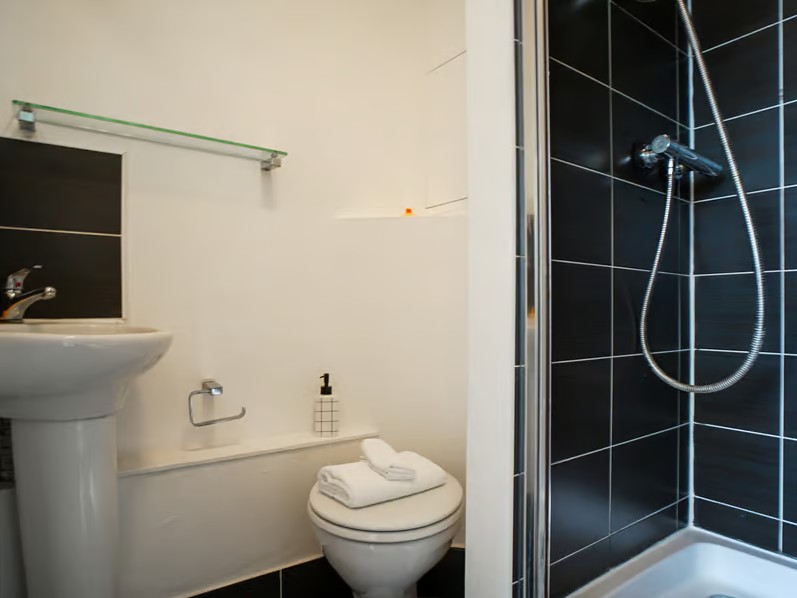 Property photo 2 of 2 Pe2