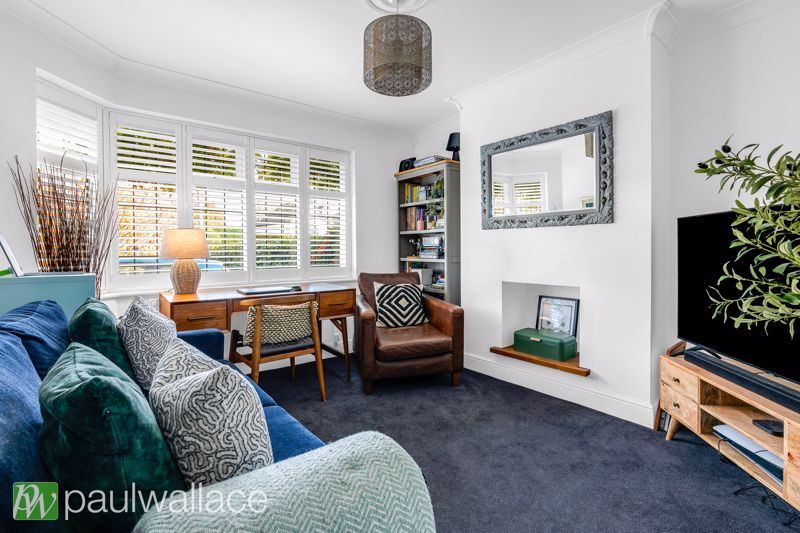 Property photo 2 of 25 Living Room