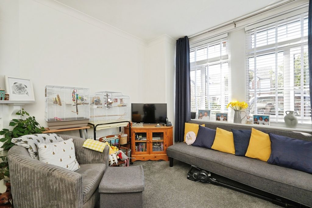 Property photo 2 of 15 Pbox-Img.Jpg
