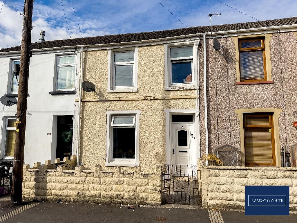Property photo 1 of 11