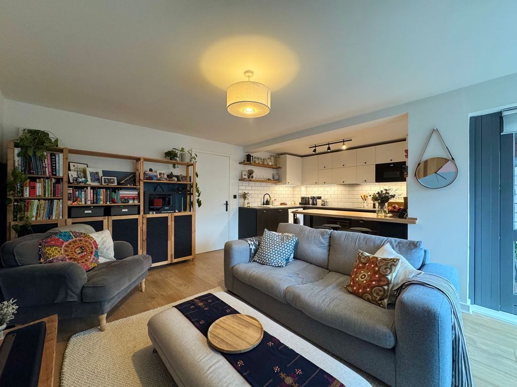 Property photo 2 of 15 Open Plan Lounge/Dining Area