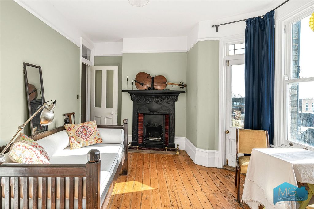 Property photo 3 of 20 Picture No. 21