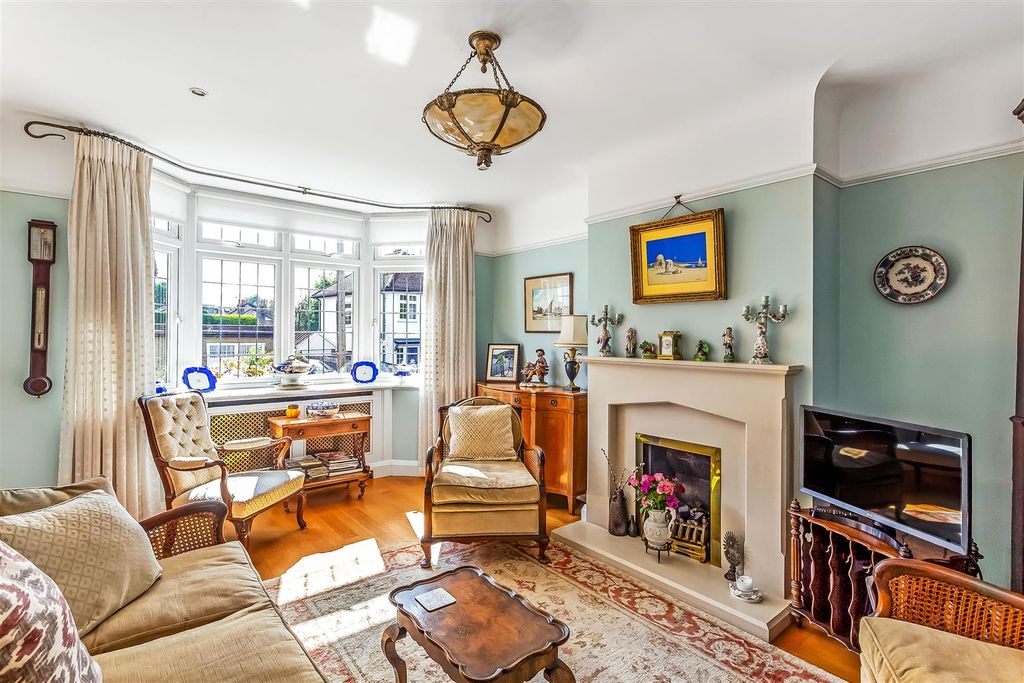 Property photo 3 of 20 5-Gaywood-Road-13.Jpg