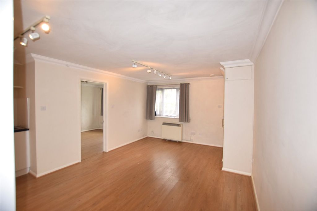 Property photo 3 of 10 Picture No. 13