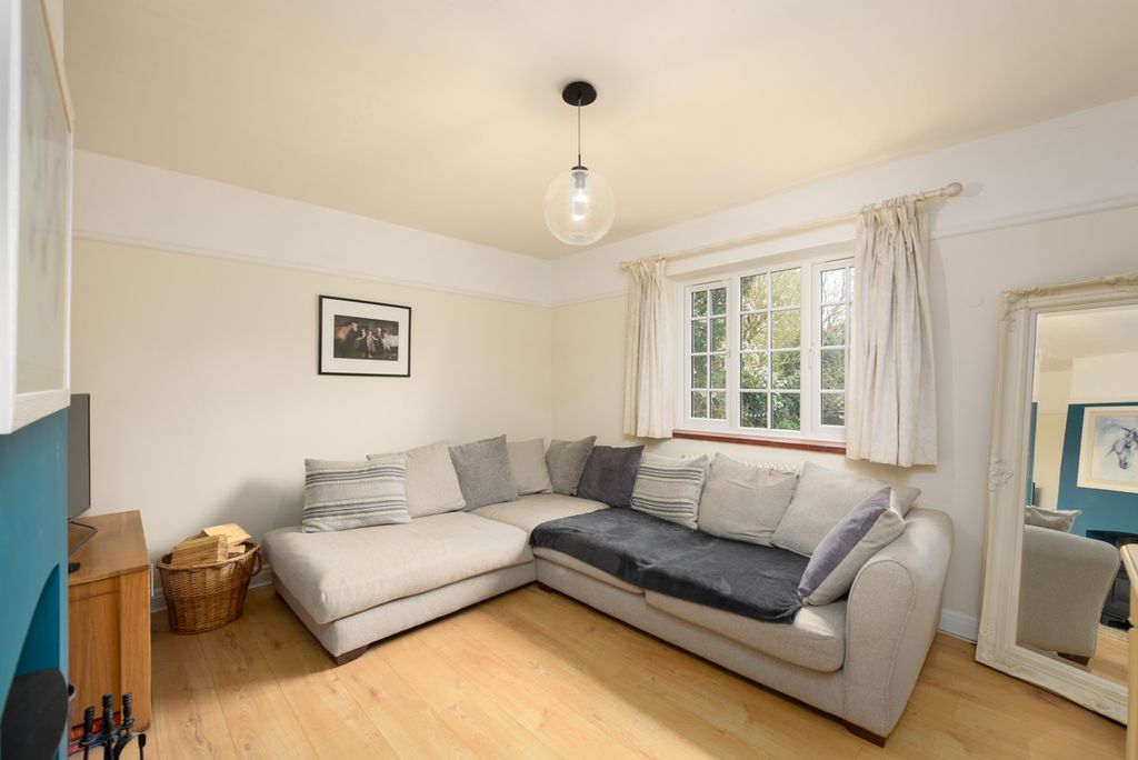 Property photo 3 of 21