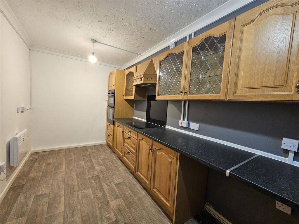 Additional image 5 of 1 bed property for saleGordon Crescent, Brierley Hill DY5