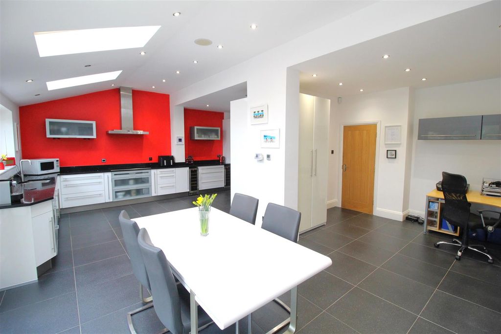 Property photo 3 of 27 Img_5718.Jpg