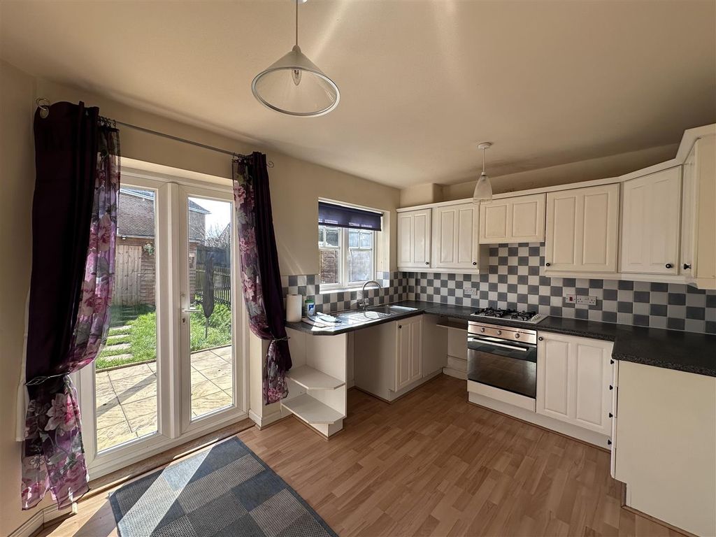 Property photo 2 of 9 Tempimagegbep2Z.Jpg