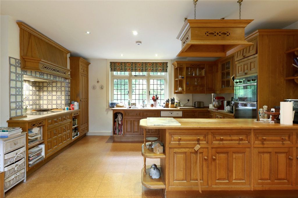 Additional image 10 of 7 bed detached house for saleColmore Lane, Kingwood, Henley-On-Thames, Oxfordshire RG9