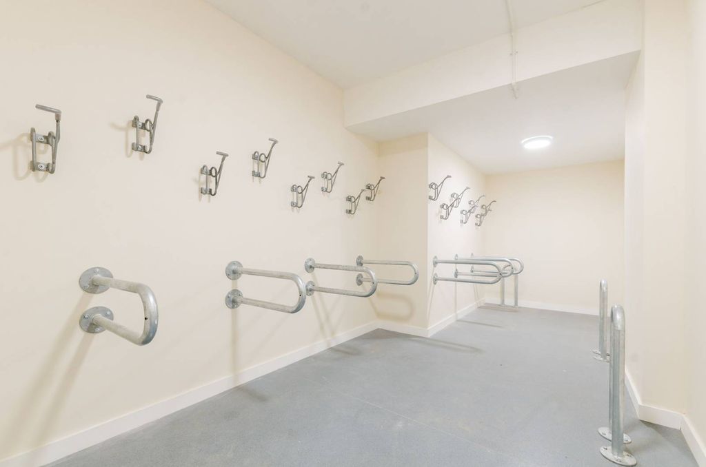 Property photo 2 of 5