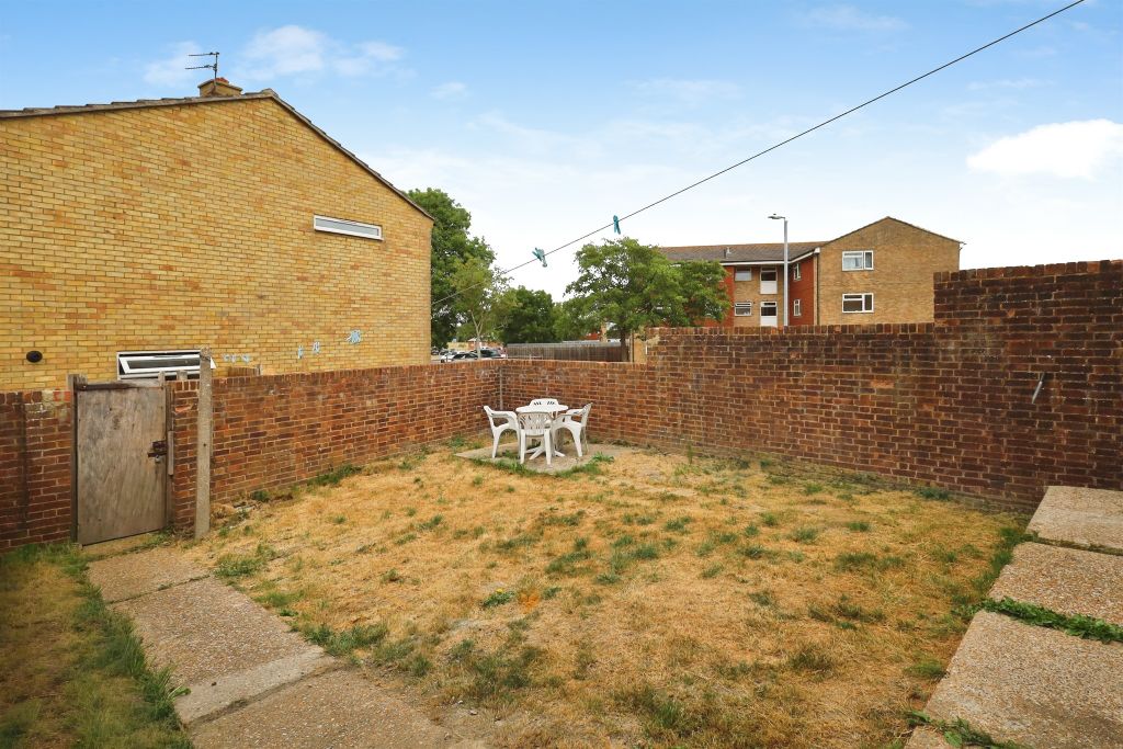 Property photo 3 of 18