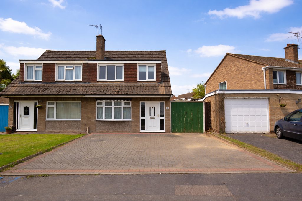 Property photo 1 of 21 Front