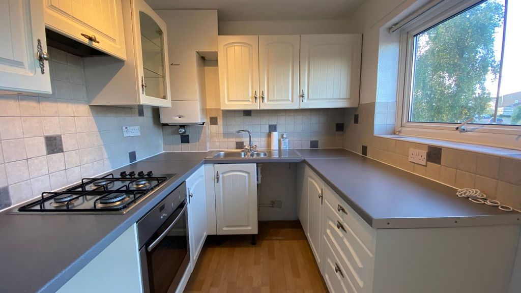 Property photo 2 of 11