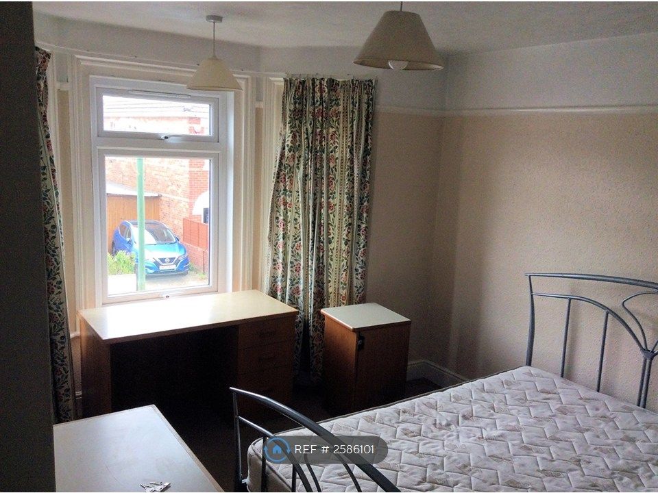 Property photo 2 of 8