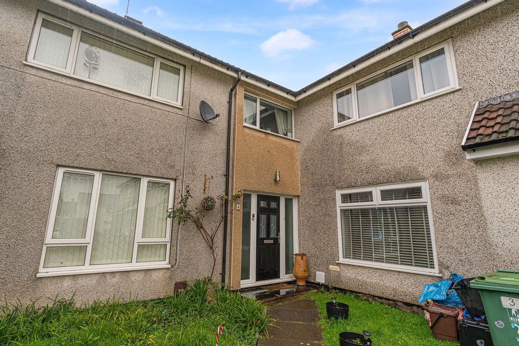 Property photo 3 of 37