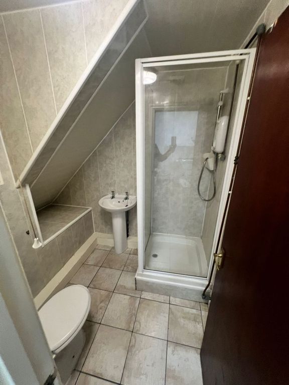 Property photo 2 of 4
