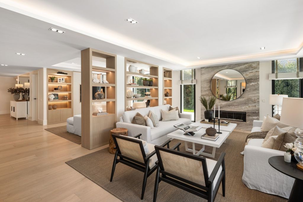 Property photo 3 of 26