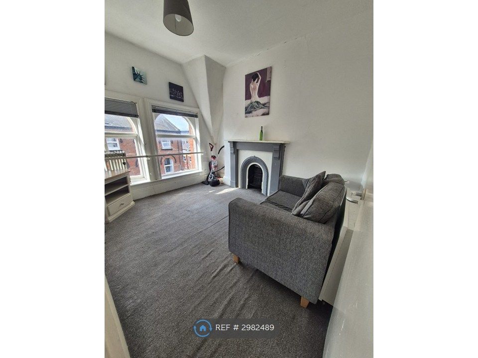 Property photo 1 of 3