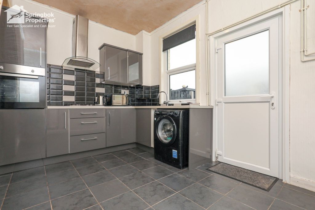 Property photo 3 of 16 Image 2