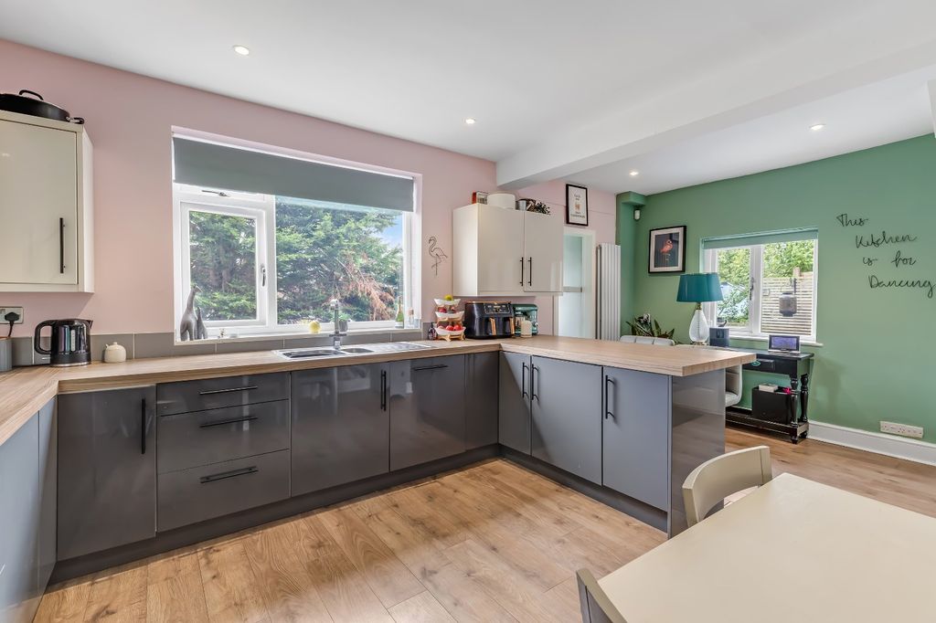 Property photo 2 of 22 Picture 2