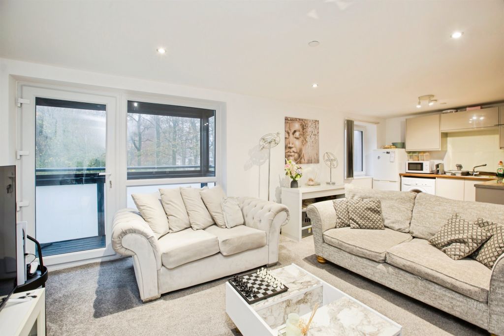 Property photo 3 of 17