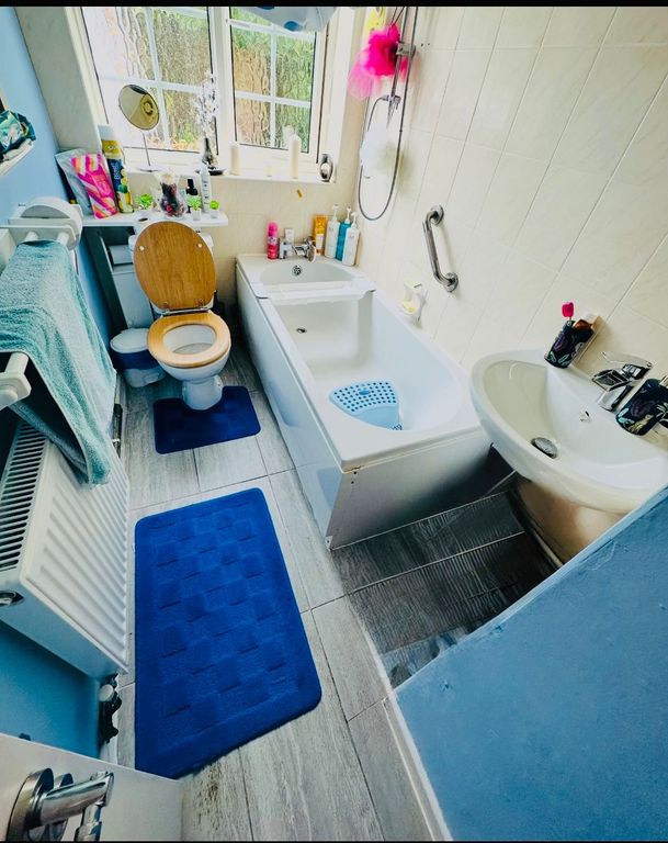 Property photo 3 of 3