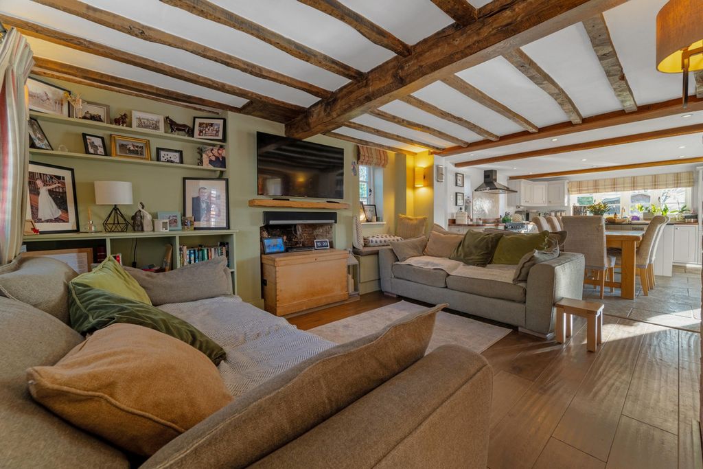 Property photo 3 of 36