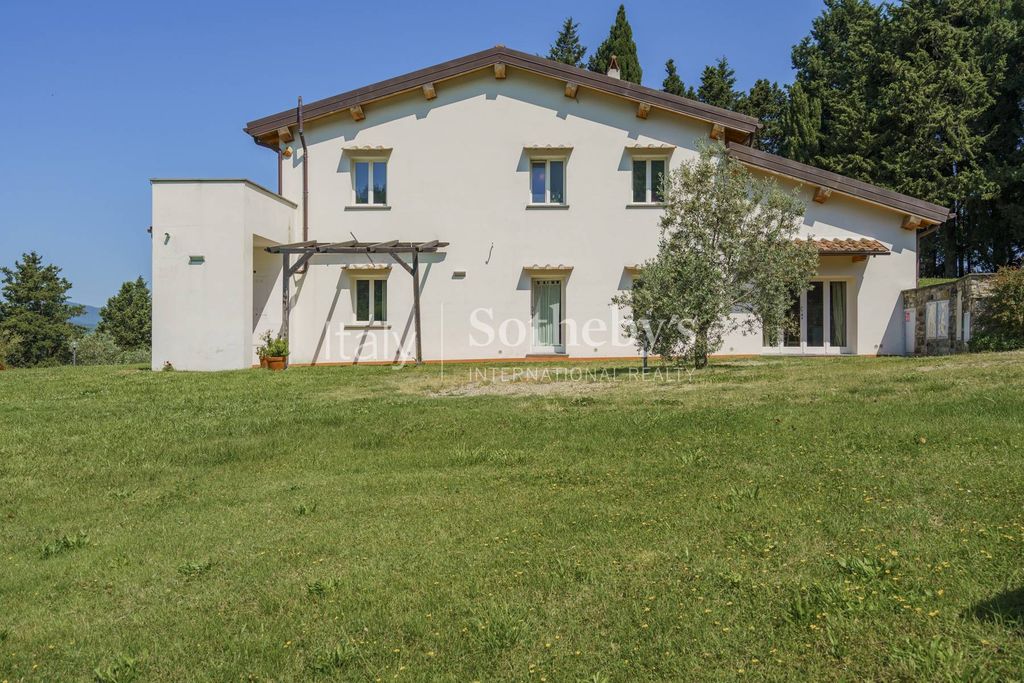 Property photo 2 of 30